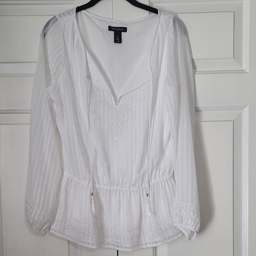 White House Black Market White Embroidered Blouse
